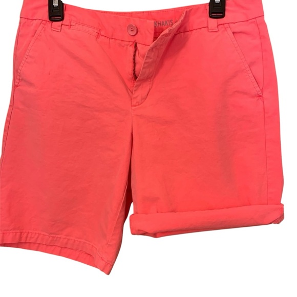 GAP Shorts - Picture 3 of 4